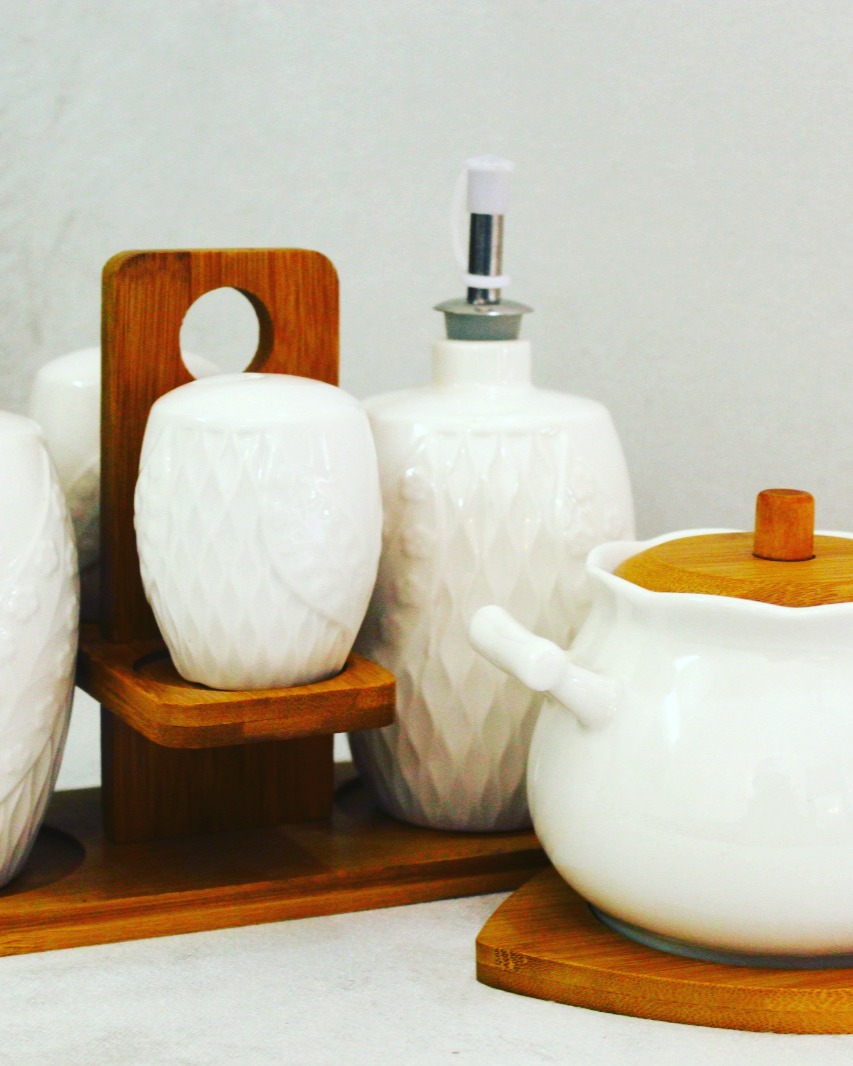 Salt & Pepper Pot Set